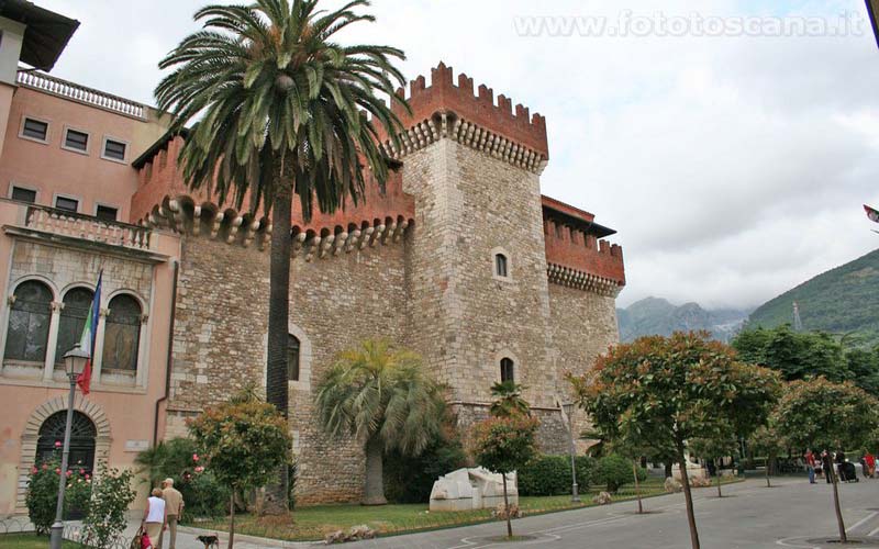 卡拉拉美術學院-專業(yè)設置-學院簡介