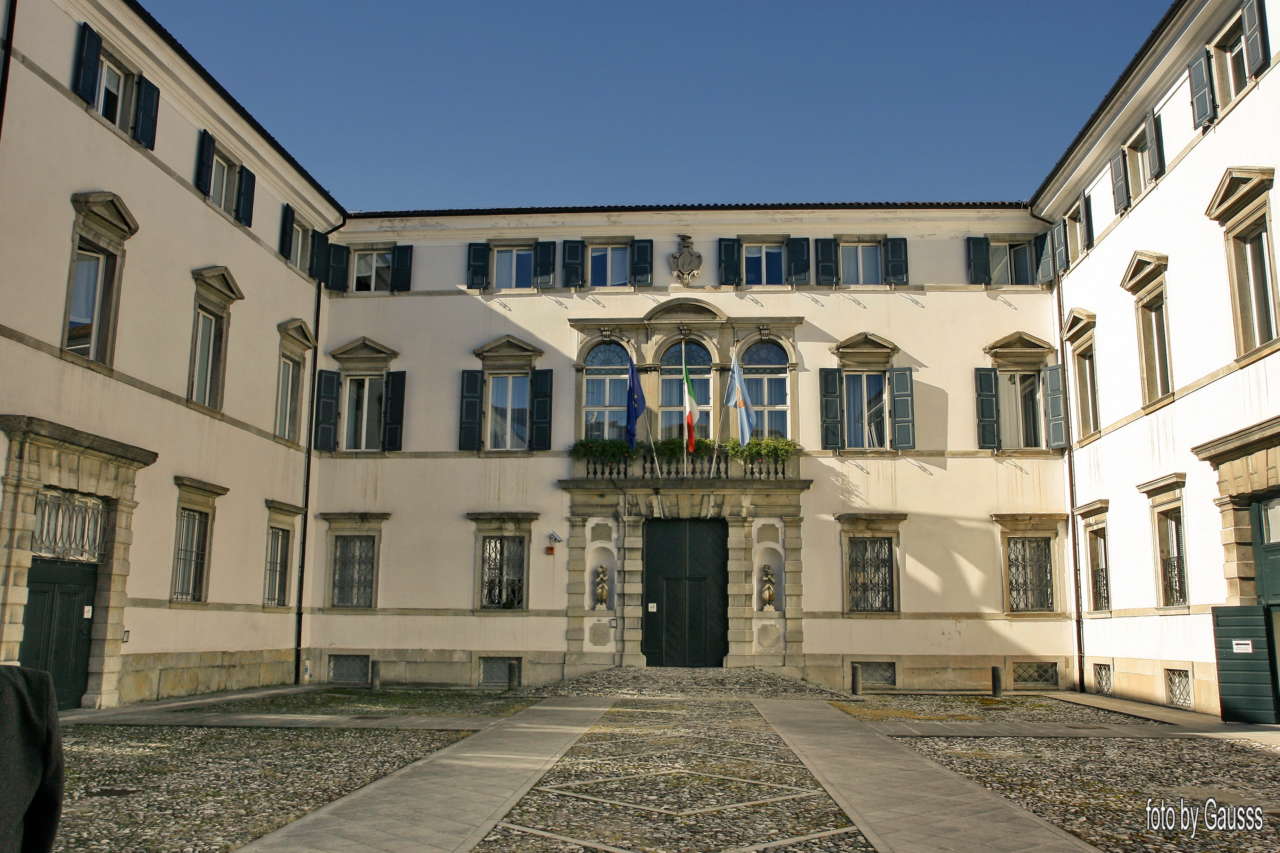 6775820201d285d37d9a6dfc619b0a5e.jpg università-udine-uinud.jpg
