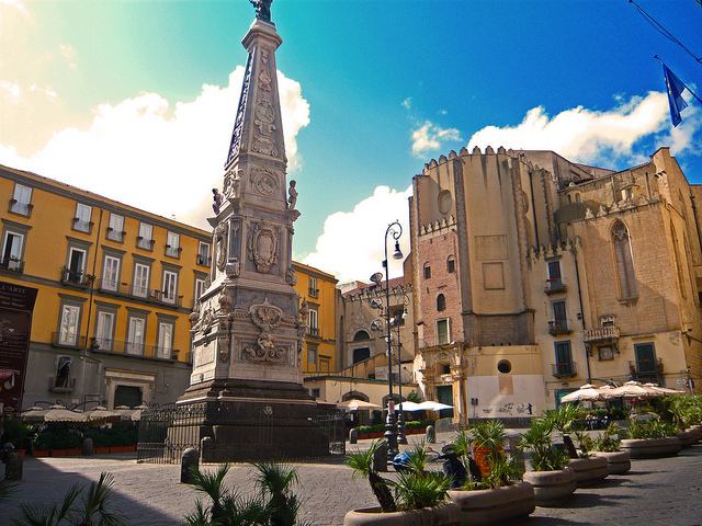 315651898eef632dcba7ca7914b41aa8.jpg Piazza-San-Domenico.jpg
