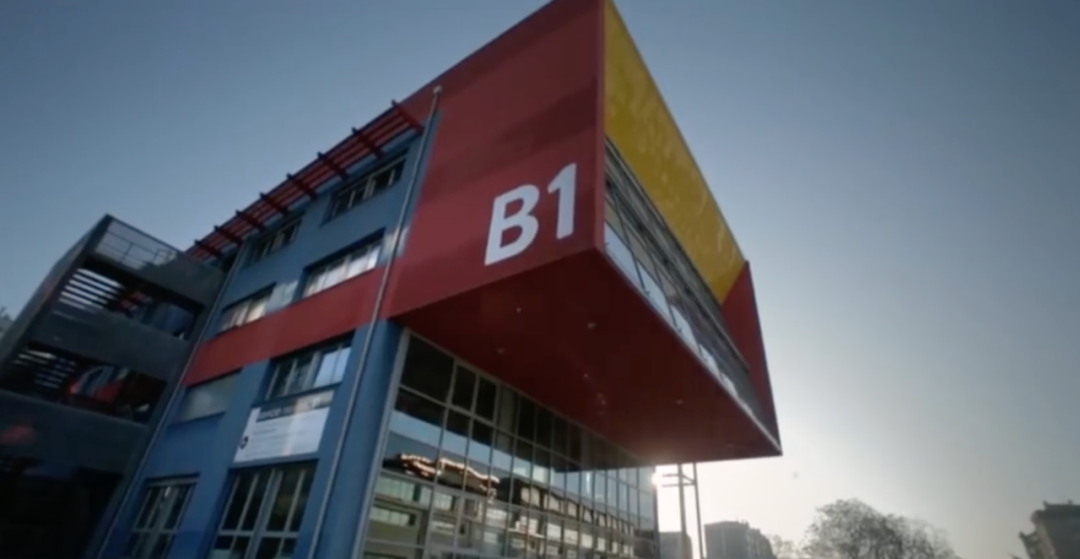 b04c21770bbc72ef67d25d6fe9f656d7.jpg 33333333.jpg